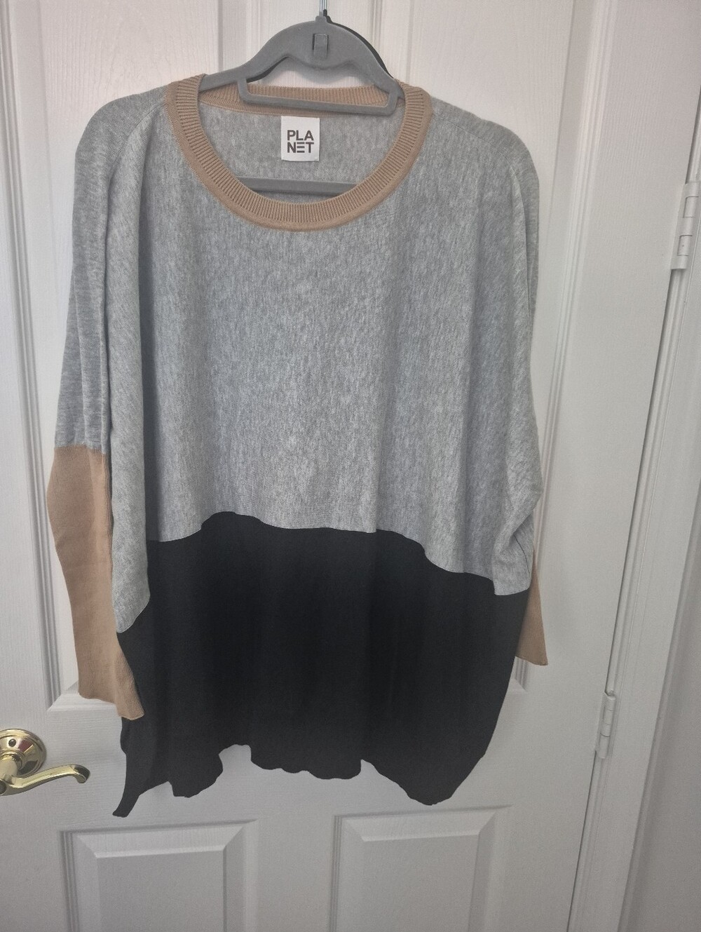 Planet by Lauren g Colorblock Oversized Sweater - Gray/Black with Tan Trim
